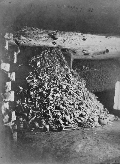 Interno delle Catacombe, Parigi, 1861 da Nadar